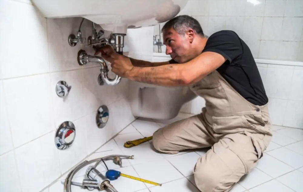 كشف تسربات الحمامات بدبي